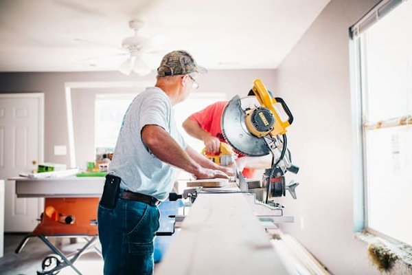 Quels sont les aspects juridiques à prendre en compte lors de l'entrée sur un nouveau marché ?